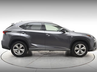 Lexus NX Series foto 6