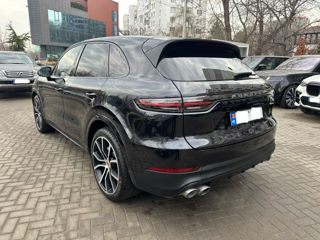 Porsche Cayenne foto 4