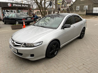 Honda Accord фото 1