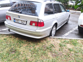 BMW 5 Series foto 7