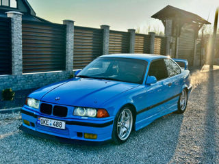 BMW 3 Series foto 7