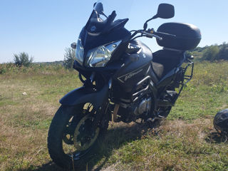 Suzuki V-strom DL650 foto 3