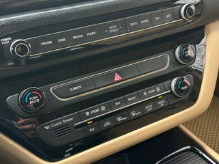 KIA Carnival фото 12
