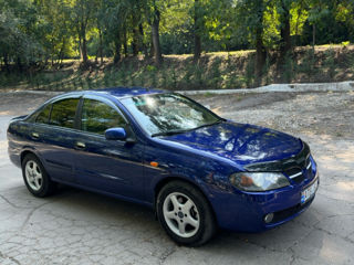 Nissan Almera foto 5