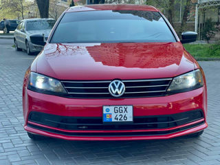 Volkswagen Jetta foto 1