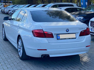 BMW 5 Series foto 5