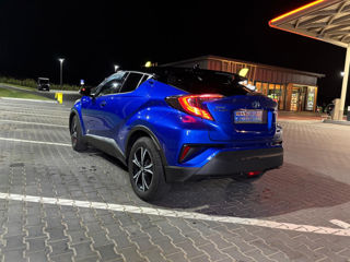 Toyota C-HR foto 4