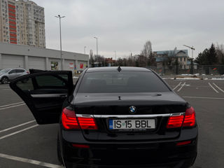 BMW 7 Series foto 9