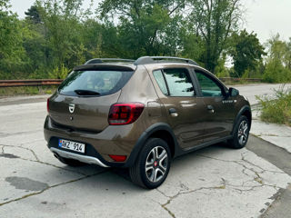 Dacia Sandero Stepway foto 2