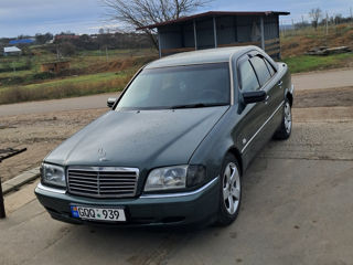 Mercedes C-Class