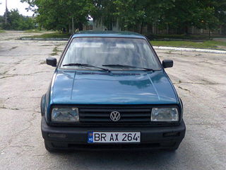 Volkswagen Jetta foto 2