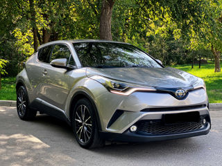 Toyota C-HR foto 3