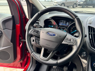 Ford Kuga foto 9