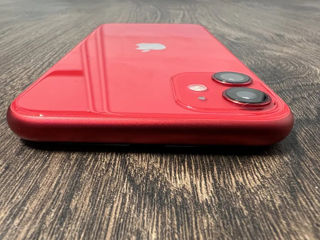 Apple iPhone 11 128GB Red Reused foto 3