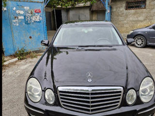 Mercedes E-Class foto 2