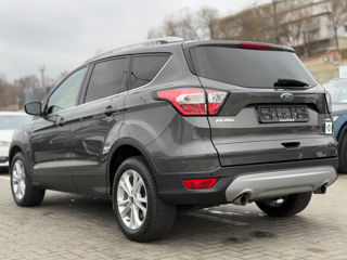 Ford Kuga foto 4