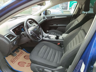 Ford Mondeo foto 6