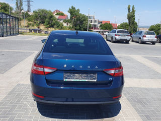 Skoda Superb foto 8