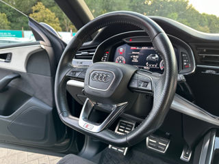 Audi Q8 foto 12