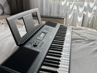 Yamaha PSR E 373 foto 3