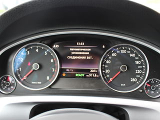 Volkswagen Touareg foto 12