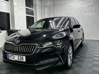 Skoda Superb foto 3