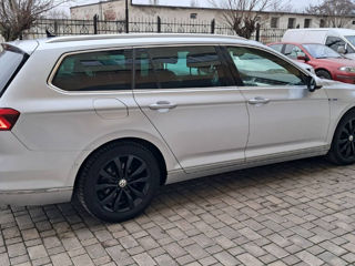 Volkswagen Passat foto 3