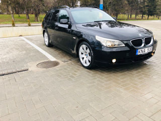 BMW 5 Series foto 5