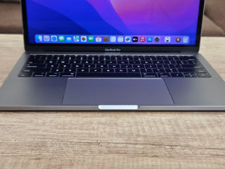 Apple MacBook Pro 13 2018 (i5 3.60Ghz/16Gb/128Gb) foto 2