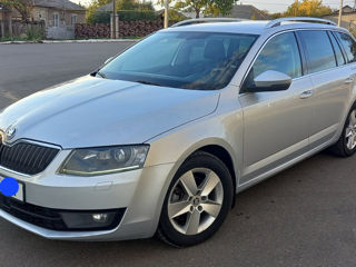 Skoda Octavia foto 1