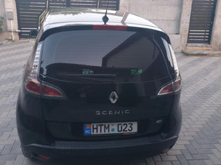 Renault Grand Scenic foto 2