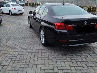 BMW 5 Series foto 3