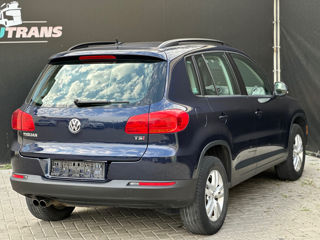 Volkswagen Tiguan foto 4