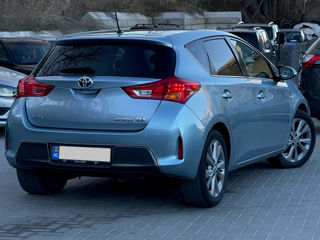 Toyota Auris foto 3