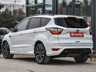 Ford Kuga foto 2