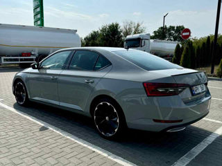 Skoda Superb foto 4