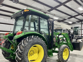 Tractor de vanzare John Deere 5075E in conditie excelenta foto 7