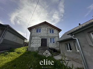 Spre vânzare casa amplasată în Durlești! foto 1