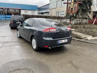 Renault Laguna foto 2