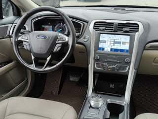 Ford Fusion foto 13