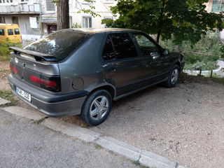 Renault 19 foto 2