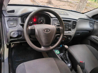 KIA Rio foto 2