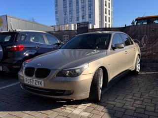 BMW 5 Series foto 2