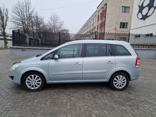 Opel Zafira foto 6