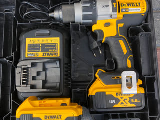 Dewalt