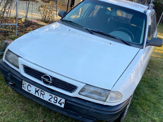 Opel Astra foto 2