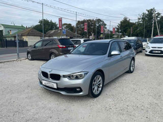 BMW 3 Series Touring foto 4