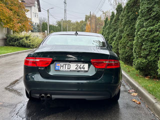 Jaguar XE foto 3