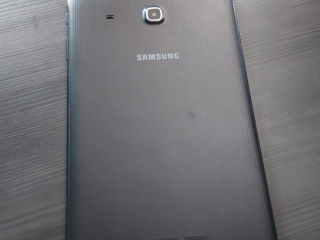 Vind Tableta Samsung Galaxy Tab E in stare ca nou! foto 2