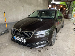 Skoda Superb foto 1